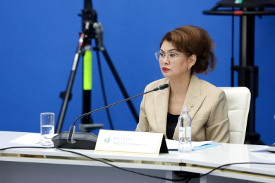 Әйелдер істері жөніндегі ұлттық комиссия отырысында жасөспірімдер арасындағы жүктіліктің алдын алу мәселелері талқыланды