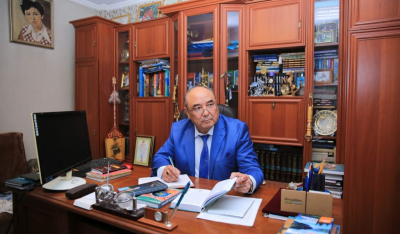 Ар алдындағы ақын