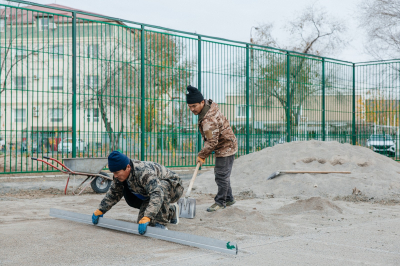 Халық қатысатын бюджет: Атыраудағы 44 нысанда ойын және спорт алаңдары салынуда