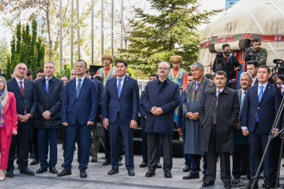 Маңғыстаудан ТҮРКСОЙ ұйымына тарту: Анкарада қазақтың ағаш үйі тігілді