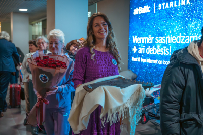 Димаш Құдайбергенге Латвия мәдени канонына енген музыкалық аспап сыйға тартылды