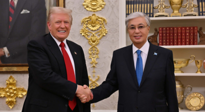 Дональд Трамп Қасым-Жомарт Тоқаевқа сый-сияпат жолдады