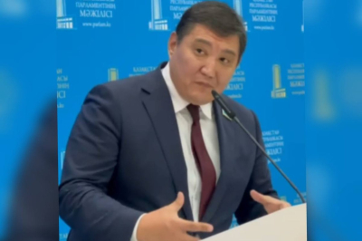 «Мектеп пен аурухана салуға болмайтын жерге көпқабатты үй салып жатыр» - Бақытжан Базарбек