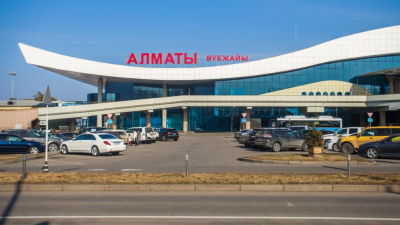 В аэропорту Алматы начался ремонт парковки у терминала внутренних рейсов