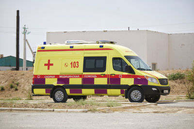 Атырауда 7 жасар қыз ойын алаңында саусағынан айырылды