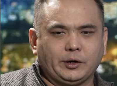 &quot;Қоғамды дүр сілкіндірген мәселе болған кезде, басын жерге тыққан түйеқұстай тығылып қалады&quot;: Жан Ахмадиев қазақ әншілері туралы