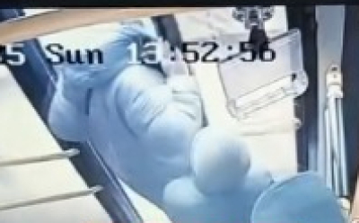 Омыртқасын сындырып алған: Алматы тұрғыны автобустан құлап кеткен