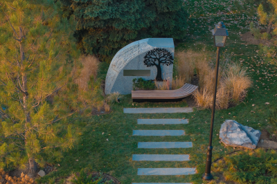 Алматыда бұрынғы президент резиденциясының орнында жаңа саябақ ашылды