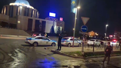 Астанада автобус бағанаға соғылды, зардап шеккендер бар