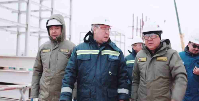 QazaqGaz басшылығы Қашағандағы газ өңдеу зауытының құрылысын тексерді