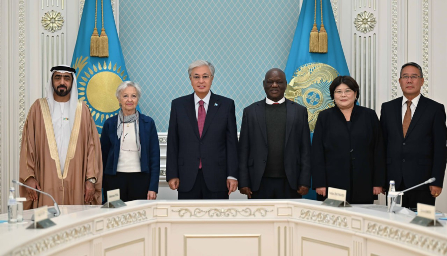 Президент конституциялық сот төрелігінің халықаралық форумына қатысушылармен кездесті