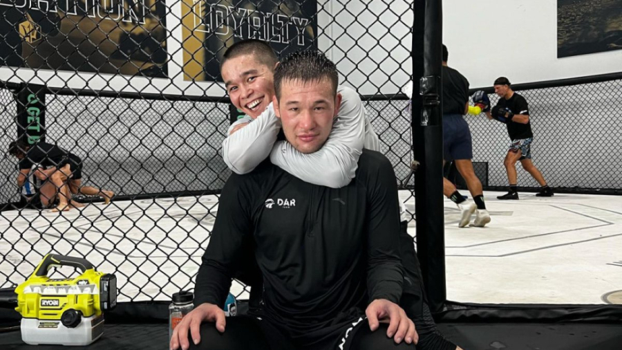 UFC Шавкат Рахмонов пен Асу Алмабаевты тексерді