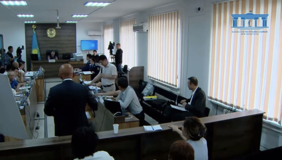 Сот залындағы күтпеген жағдай: Шерзат Болат ісі қаралып жатқан сәтте жер сілкінді (ВИДЕО)