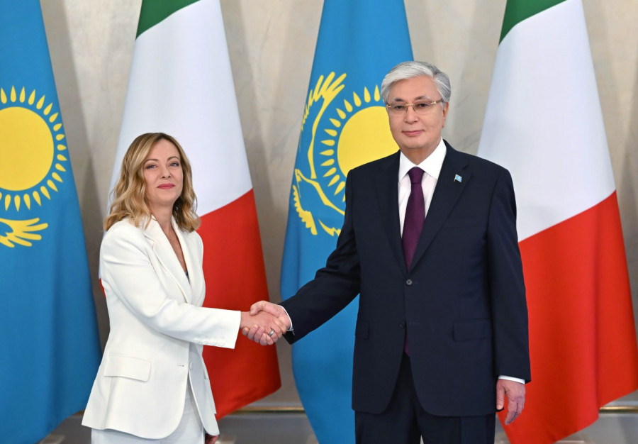 Тоқаев пен Мелони келіссөз жүргізді