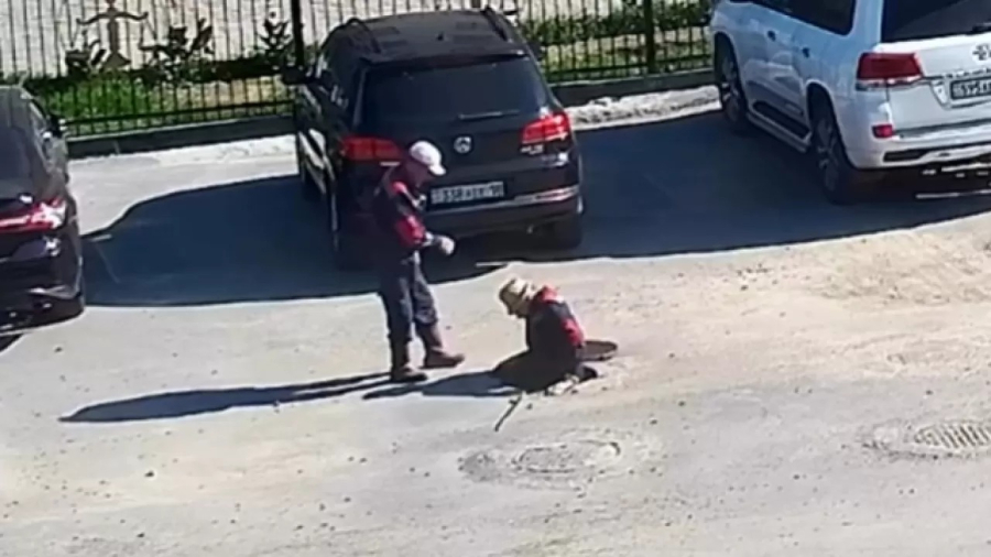Семейде кәріз құдығына түскен екі жұмысшы есінен танып қалған